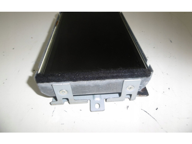 Радио/ проигрыватель CD/DVD / навигация