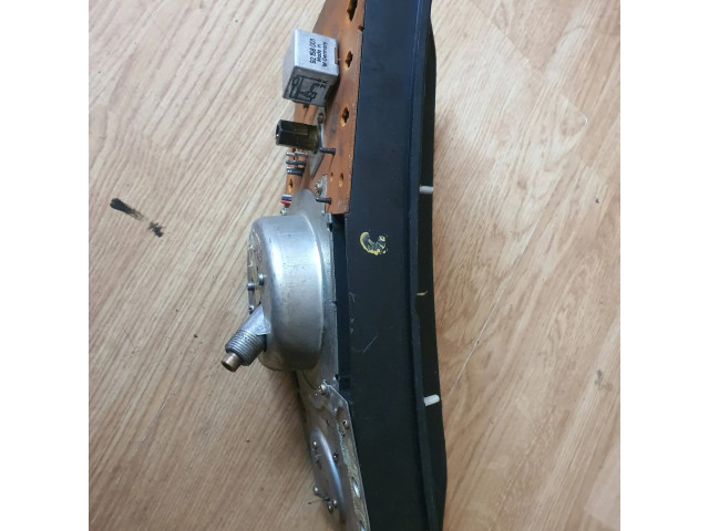 Панель приборов 87001050   Mercedes-Benz W123       