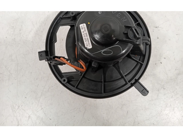 Вентилятор печки Skoda Yeti (5L)