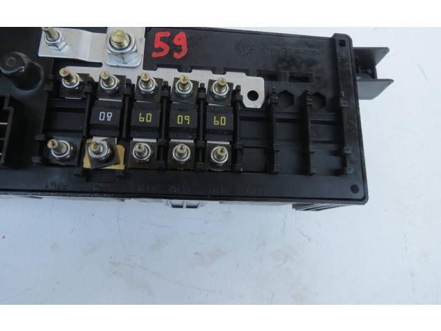 Блок предохранителей 8678449 Volvo XC90