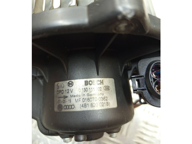 Вентилятор печки    0130111202, 4B1820021B   Audi A6 S6 C5 4B