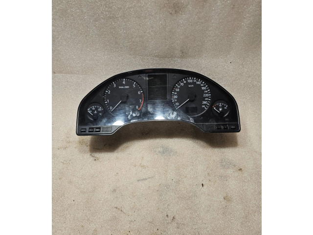 Píst 4D0919033T, 11000863926 Audi A8 S8 D2 4D