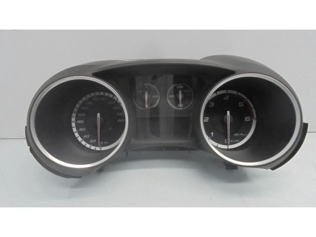 Панель приборов 50555161, 50516478 Alfa Romeo Giulietta