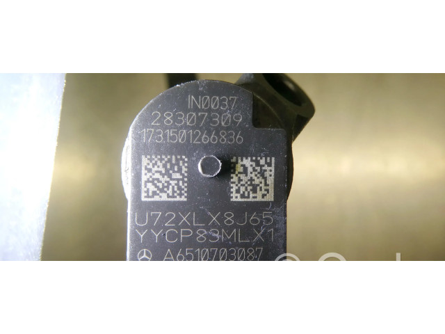 Vstřikovač A6510703087 Mercedes-Benz C AMG W204 2.1