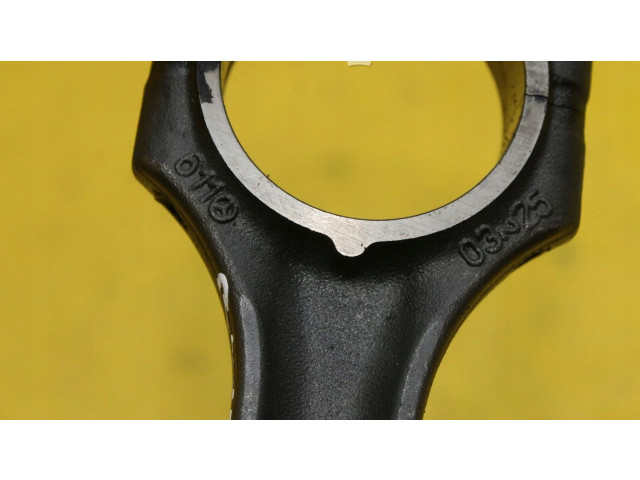 Píst Mercedes-Benz C W203