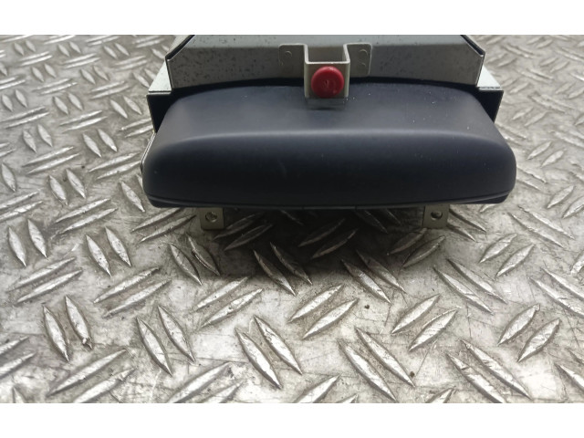 Дисплей       Volvo XC90