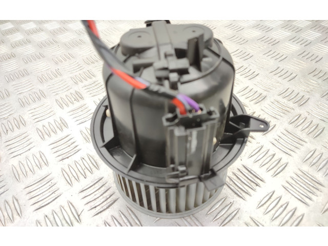 Вентилятор печки    9818270880, E0-3768W   Citroen C3 Aircross