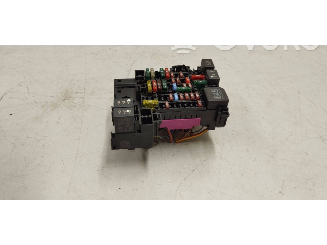 Блок предохранителей Audi A1  2018 -  года 2q0937615a      