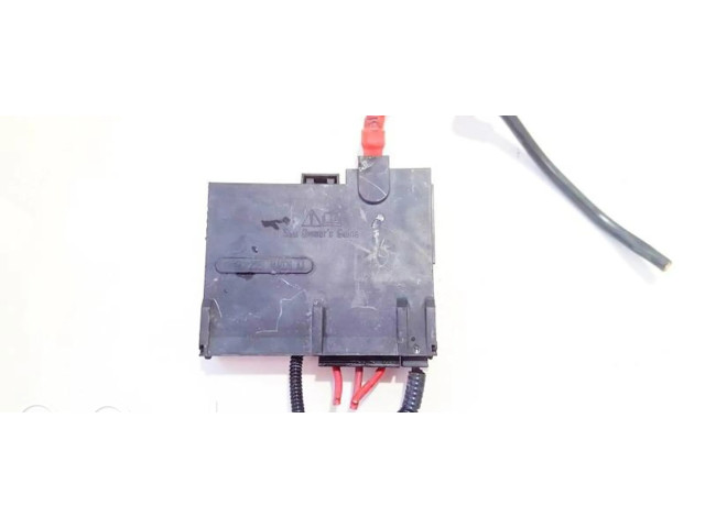 Блок предохранителей  1394252   Ford Fusion    