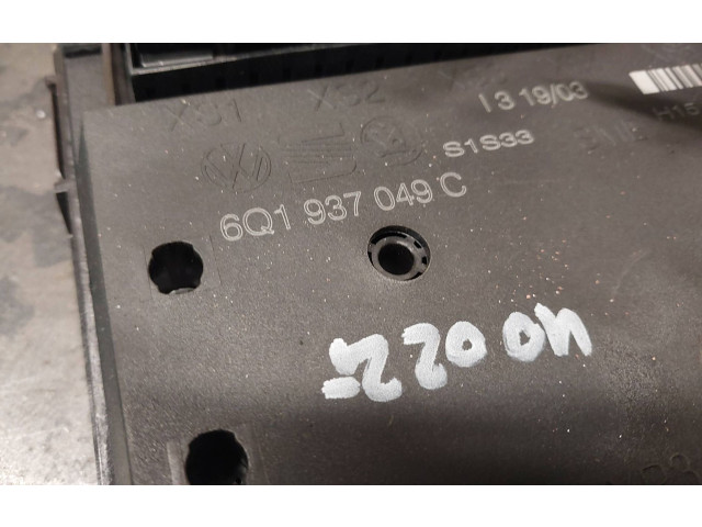 Блок комфорта 6Q1937049C Skoda Fabia Mk1 (6Y)