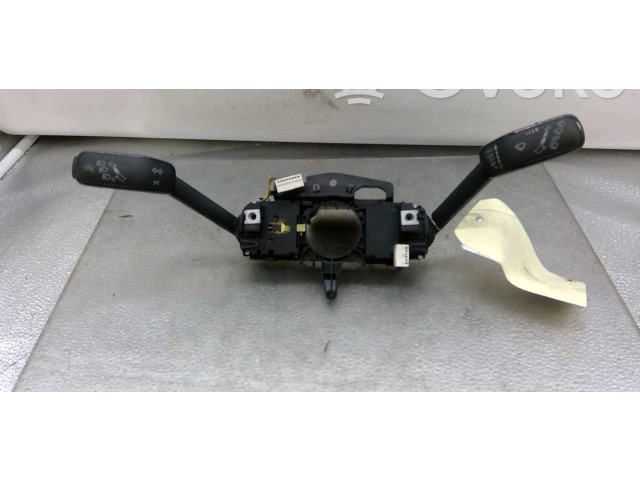 Ручка стеклоочистителей Volkswagen Golf VII