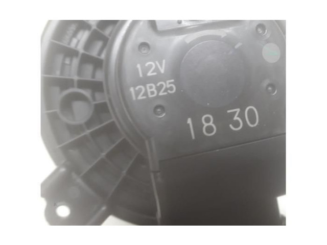 Вентилятор печки    12B25   Suzuki Jimny