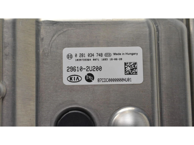 Блок управления двигателя 296102U200   KIA Ceed