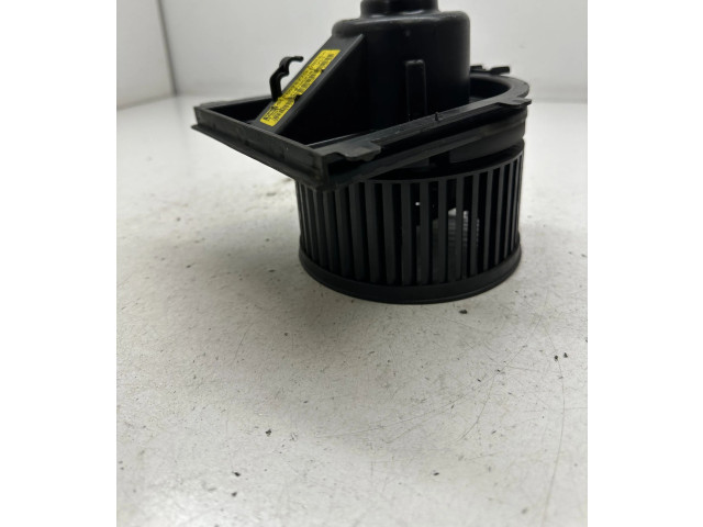 Вентилятор печки    1J1819021B, F657877G   Volkswagen Bora
