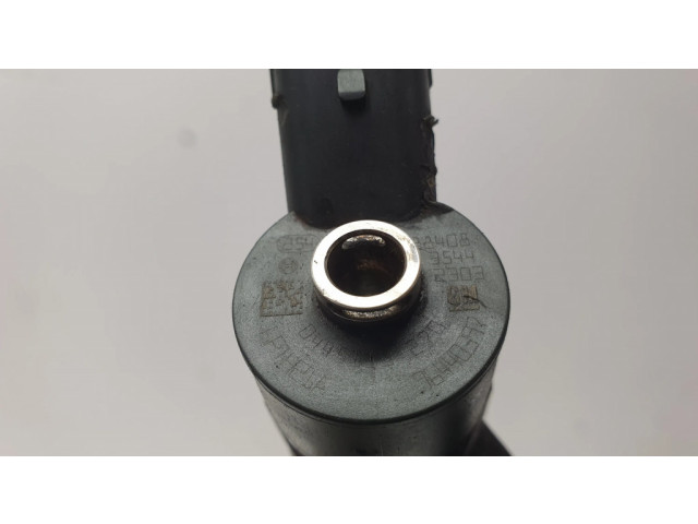 Vstřikovač 0445110270, 96440397   Chevrolet Captiva  pro naftový motor 2.0  