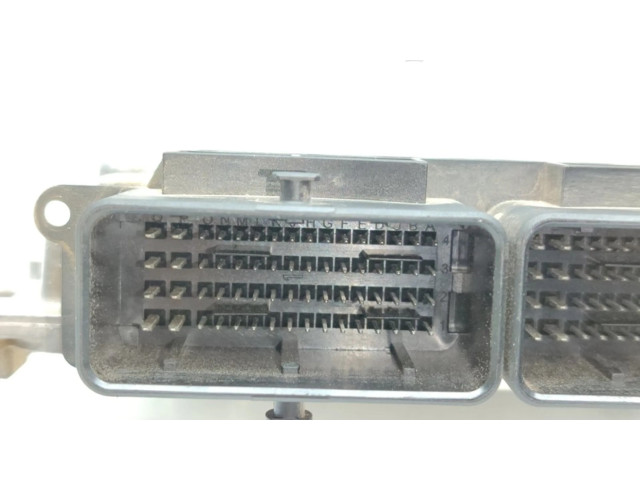 Блок управления двигателя 0281032215 Dacia Dokker