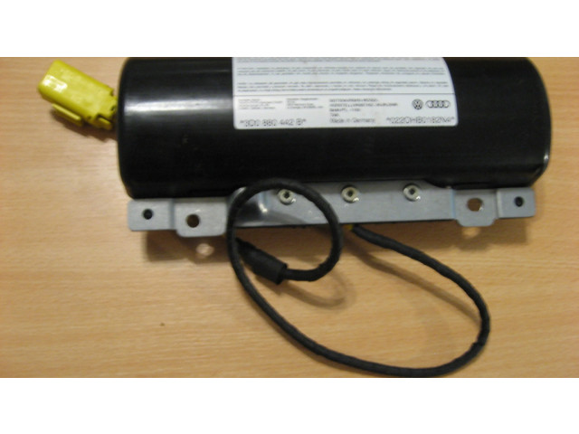 Подушка безопасности в сиденье 3D0880441B Bentley Flying Spur