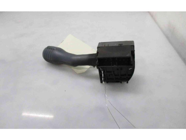 Ручка стеклоочистителей 7700832722, 7700832722   Renault Twingo I