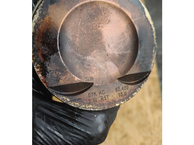  Поршень Dnw 07KAC, 82420  Audi RS3  