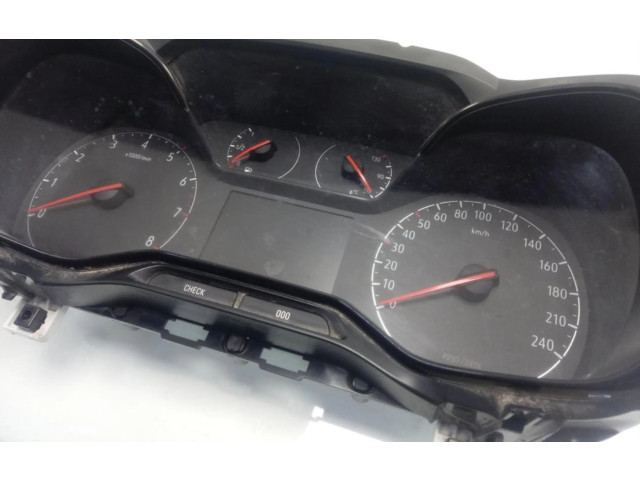 Спидометр (приборный щиток) 9842120780 Opel Combo D