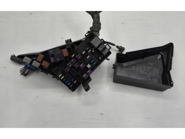 Блок предохранителей  MB100200B   Subaru Forester SJ    