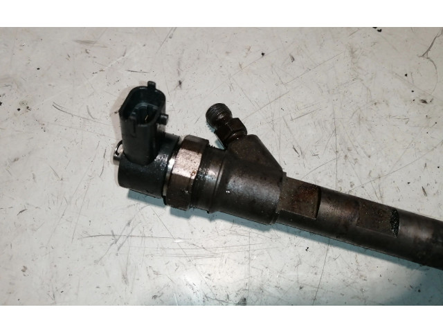 Форсунка 0445110059    Chrysler Voyager   