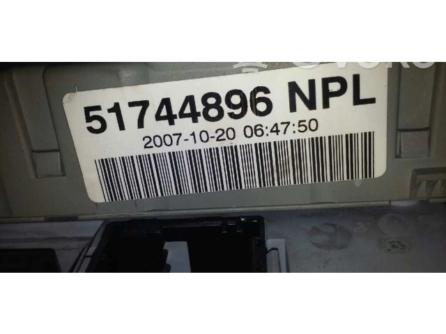 Pojistková skříňka Řídící jednotka BSM 51744896   Fiat Punto Evo 2007