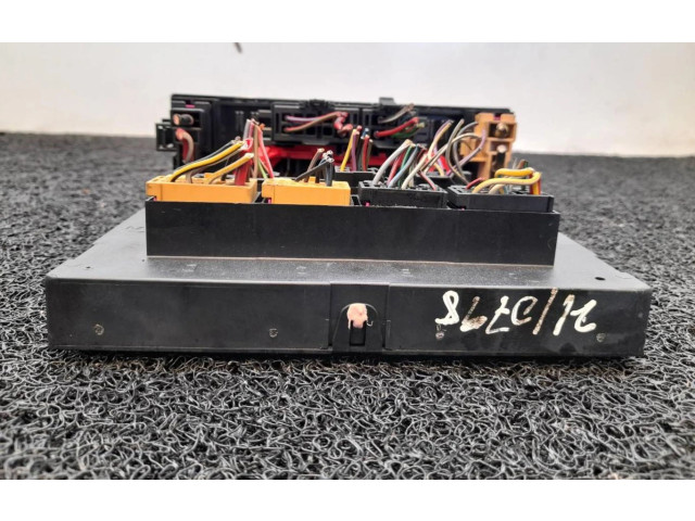 Pojistková skříňka 3C0937049J, 3C0937049J Volkswagen PASSAT