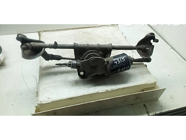 Моторчик дворников     Toyota Yaris