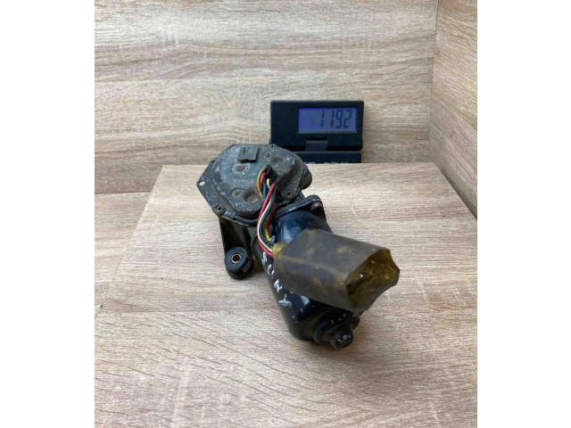 Двигатель стеклоочистителей    Nissan Sunny