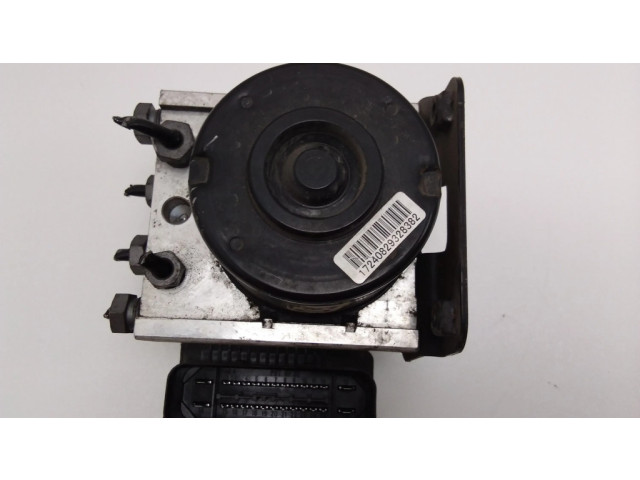 Блок АБС 8V512M110AD Ford Fiesta 2009-2012 года