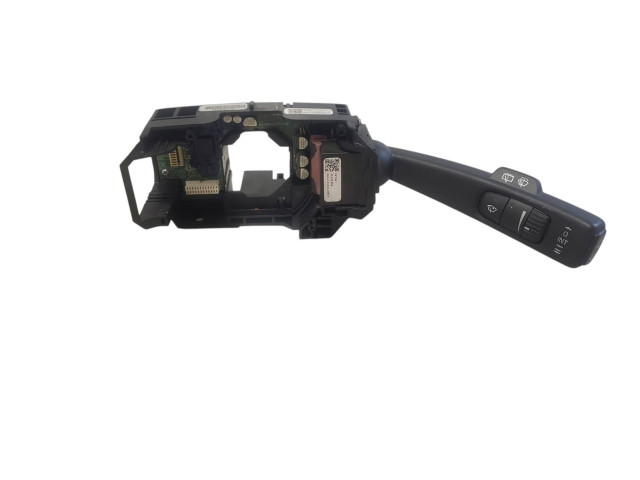 Ручка стеклоочистителей 31275360, 31275025 Volvo V70