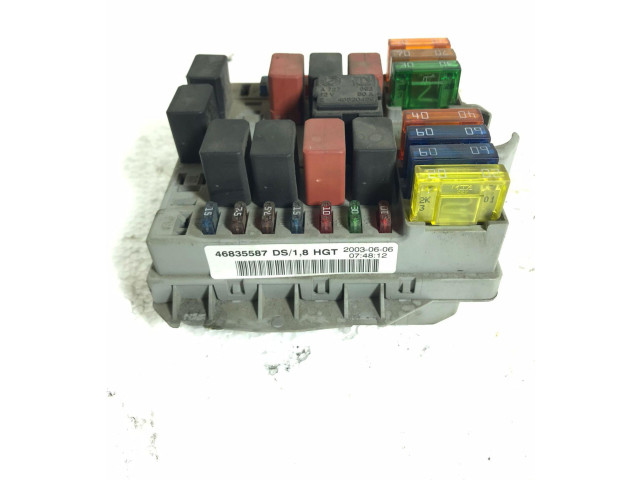 Pojistková skříňka 46835587, 46835587 Fiat Punto (188)