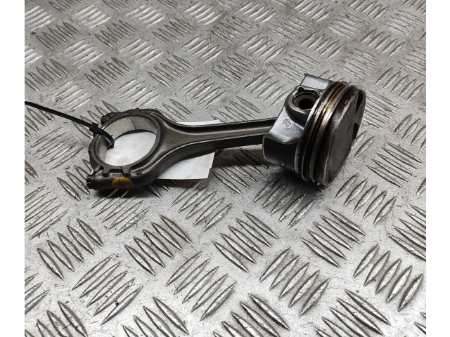  Поршень DGEB 04E107065JF, 04E198401AB  Skoda Superb B8 (3V)  