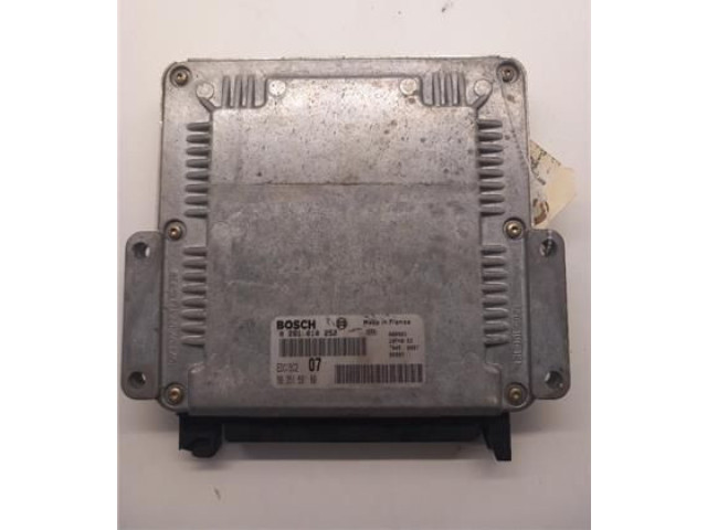 Блок управления 0281010252, 9635158180   Citroen Xantia