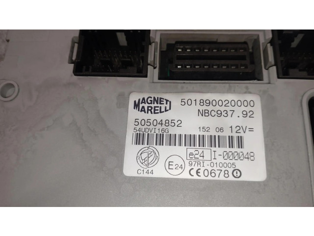 Блок предохранителей 50504852, 501890020000 Alfa Romeo 147