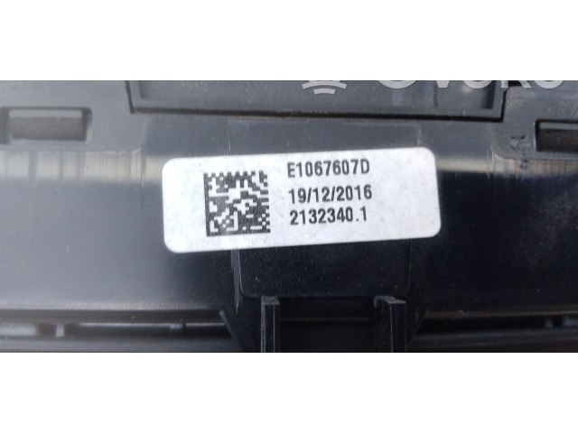 Блок управления климат-контролем E1067607D, E3-B3-29-1   Ford Tourneo