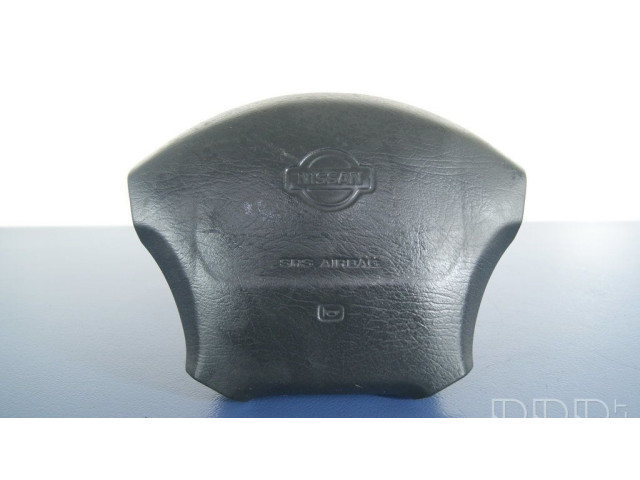 Подушка безопасности водителя 6014892 Nissan Primera