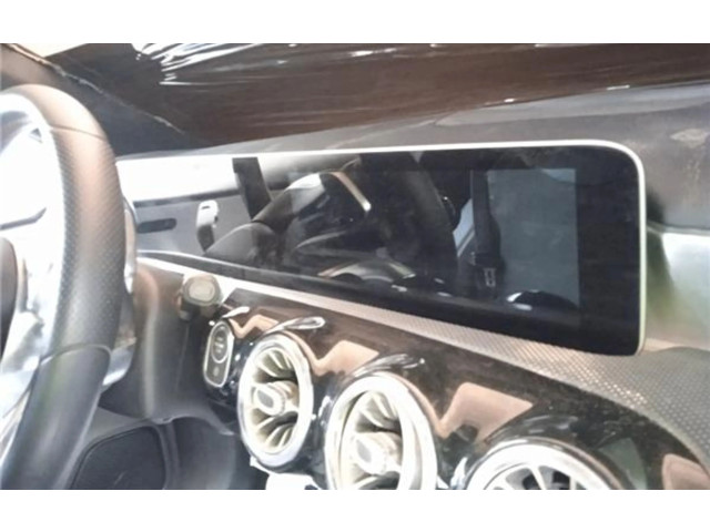 Přístrojová deska Mercedes-Benz A W177 2018 2479007104, 2479007104