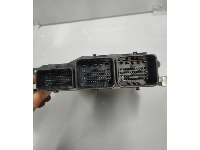 Řídící jednotka 9806707280, 0281019823 Peugeot 508 2015