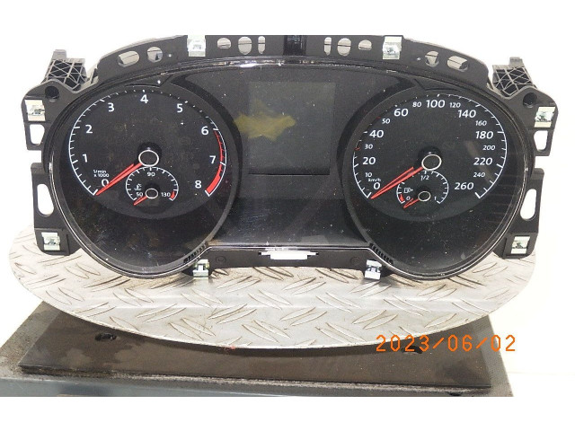 Панель приборов 517920740 Volkswagen Golf Sportsvan