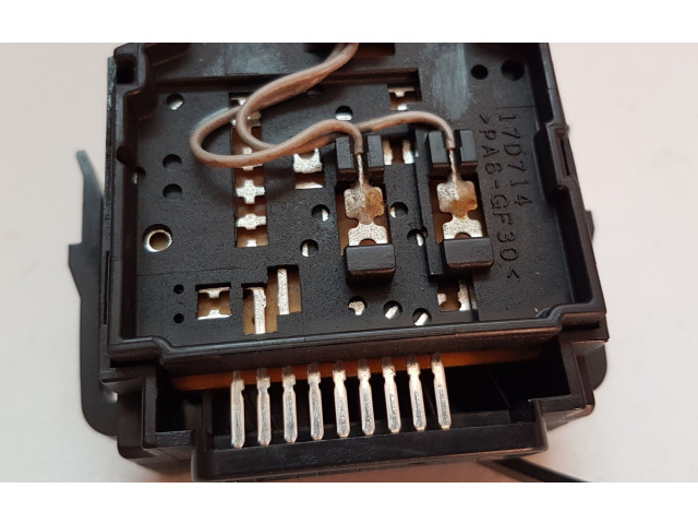 Ручка стеклоочистителей 8612A014 Mitsubishi L200