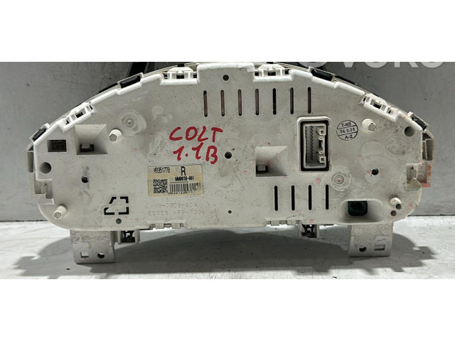 Přístrojová deska  Mitsubishi Colt 2009   