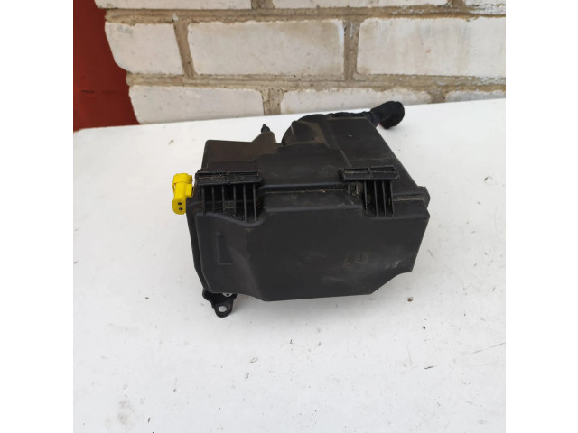 Pojistková skříňka A2059981201 Mercedes-Benz C W205 2018