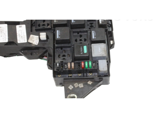 Блок предохранителей 8X2T14290TD Jaguar XF X250