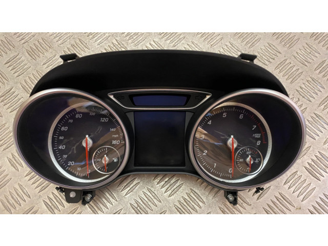 Přístrojová deska Mercedes-Benz GLA W156 2019 A1569001404, 0263698357