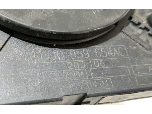 Руль Audi A2 - года 1J0959654AC