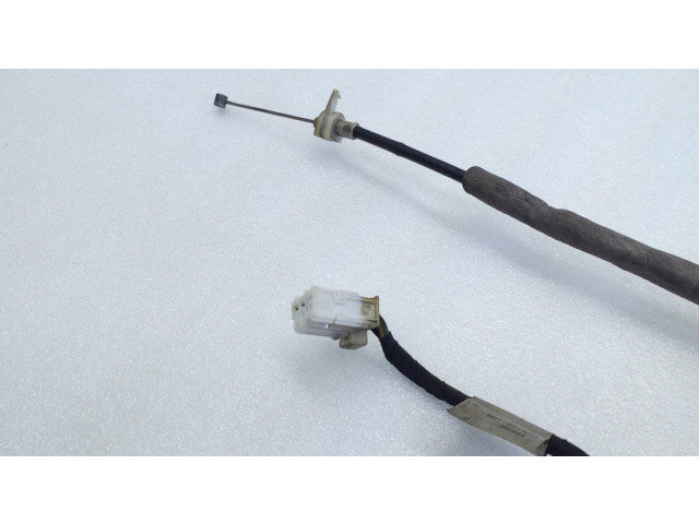 Притягиватель задней крышки