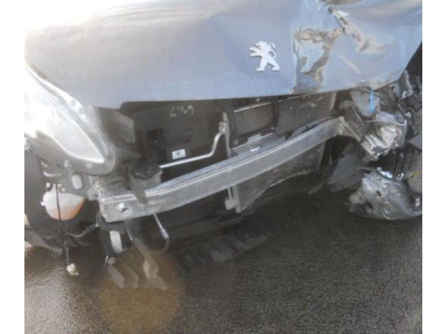 Моторчик дворников     Peugeot 2008 I