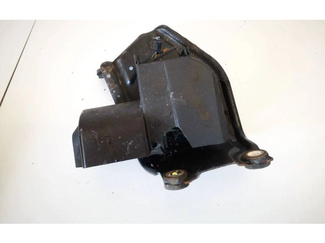 Моторчик дворников     Mitsubishi Space Star